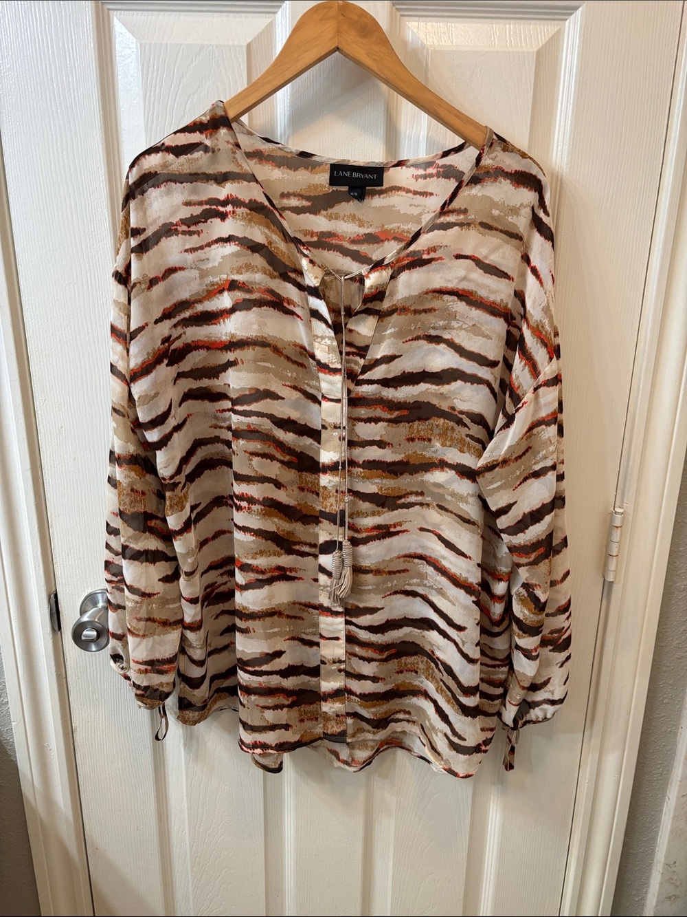 Lane Bryant Sheer Beige zebra print Tie-Front Tunic with Rust Accents size 14-16